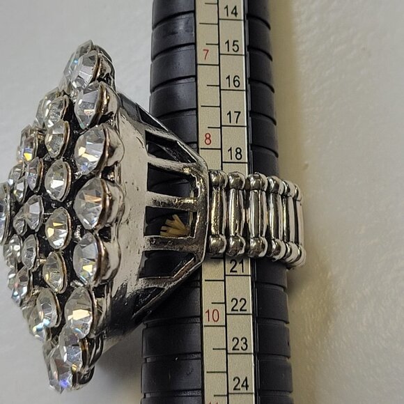 VINTAGE Crystal Cluster Dome Stretch Ring Adjustable Band Large Cocktail Ring - Picture 12 of 12